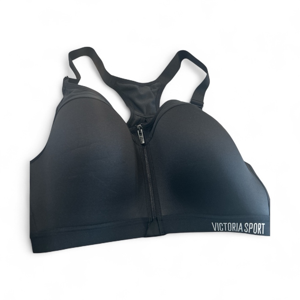 NWOT Victoria Sport Black Zip Front Sports Bra